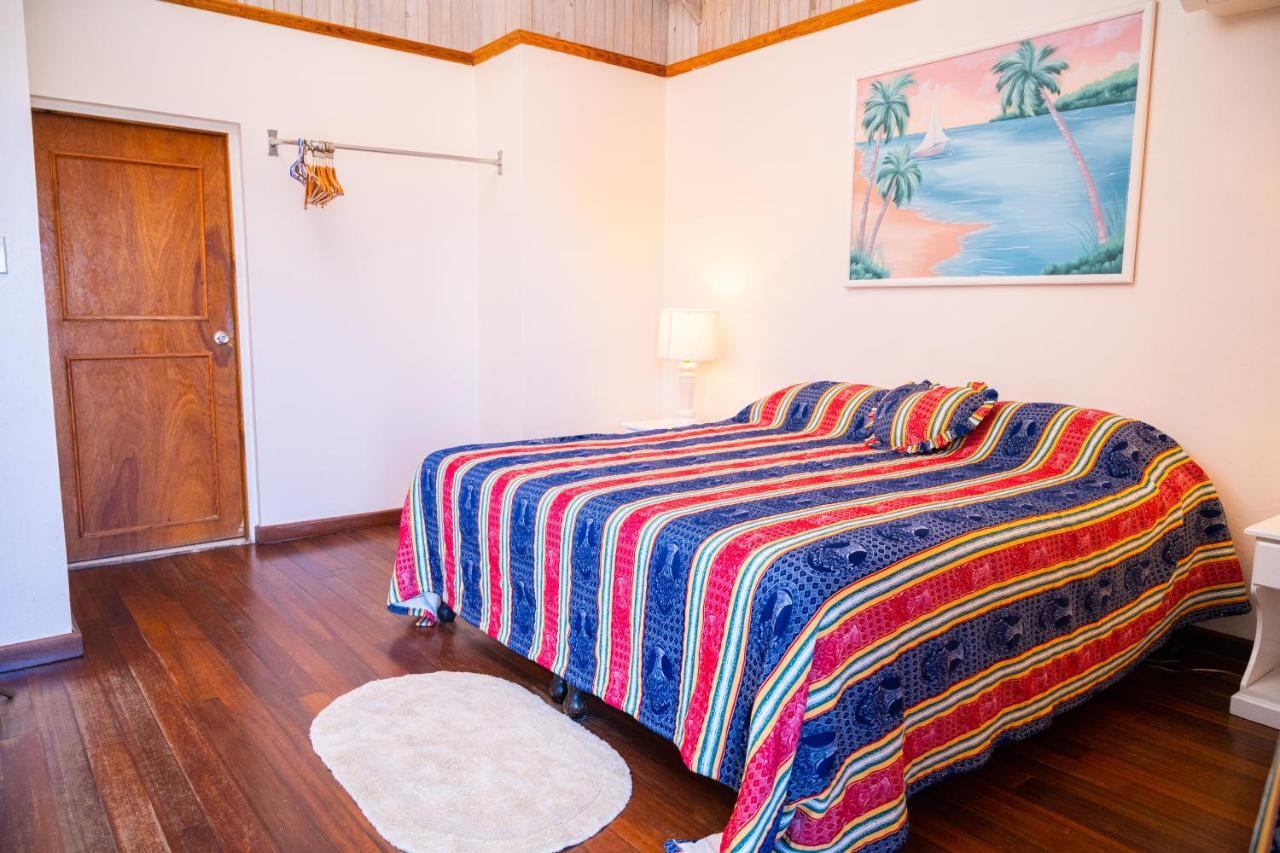 Shields Negril Villas Luaran gambar