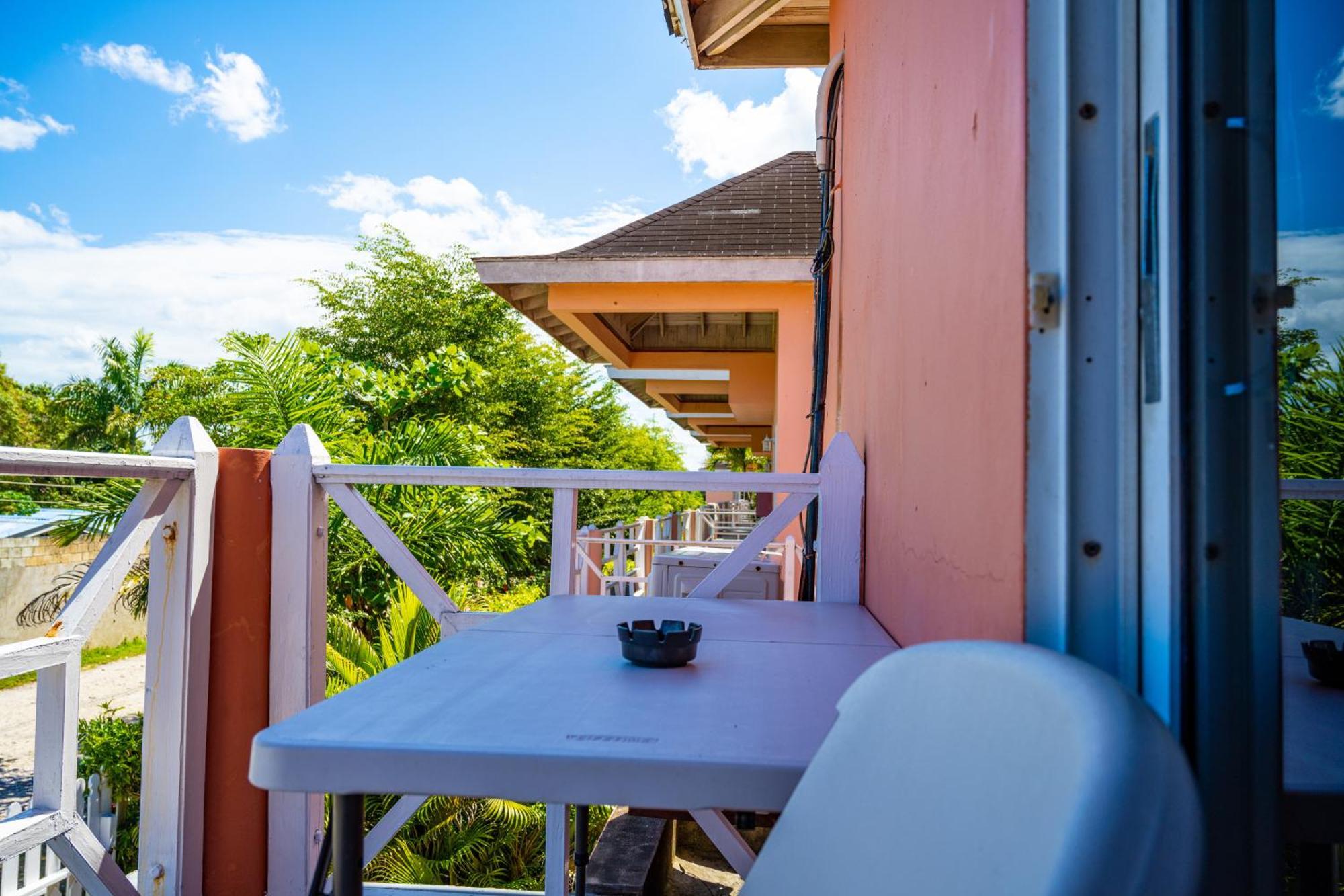 Shields Negril Villas Bilik gambar