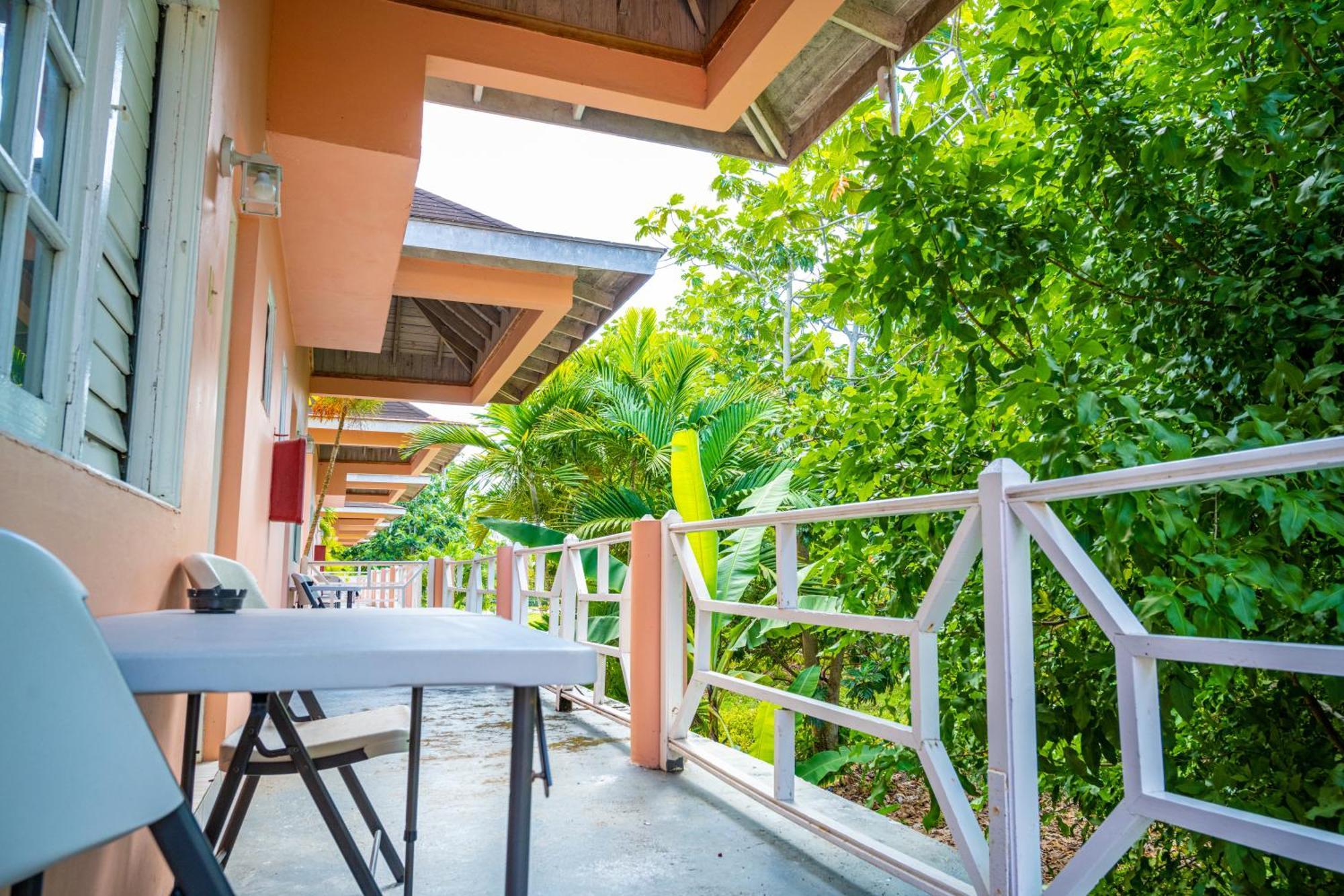 Shields Negril Villas Bilik gambar